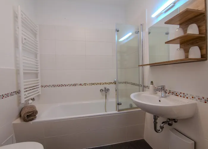 03 Im Carre Charlott プルスニッツ